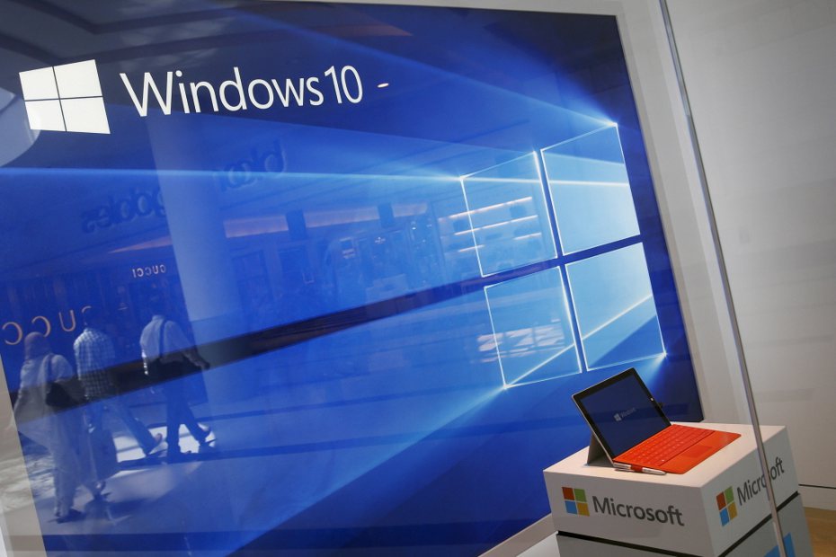 Windows 10 2004版本更新釋出後，有部分使用者發現系統會不斷重新整理SSD，間接降低固態硬碟的使用壽命。路透