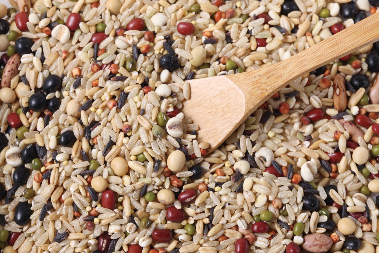 傳統上把穀物分為細糧與粗糧，細糧是指大米、白麵（小麥麵）等，粗糧就是相對細糧以外，主要包括穀類中的玉米、高粱、燕麥、蕎麥、青稞等。圖／ingimage