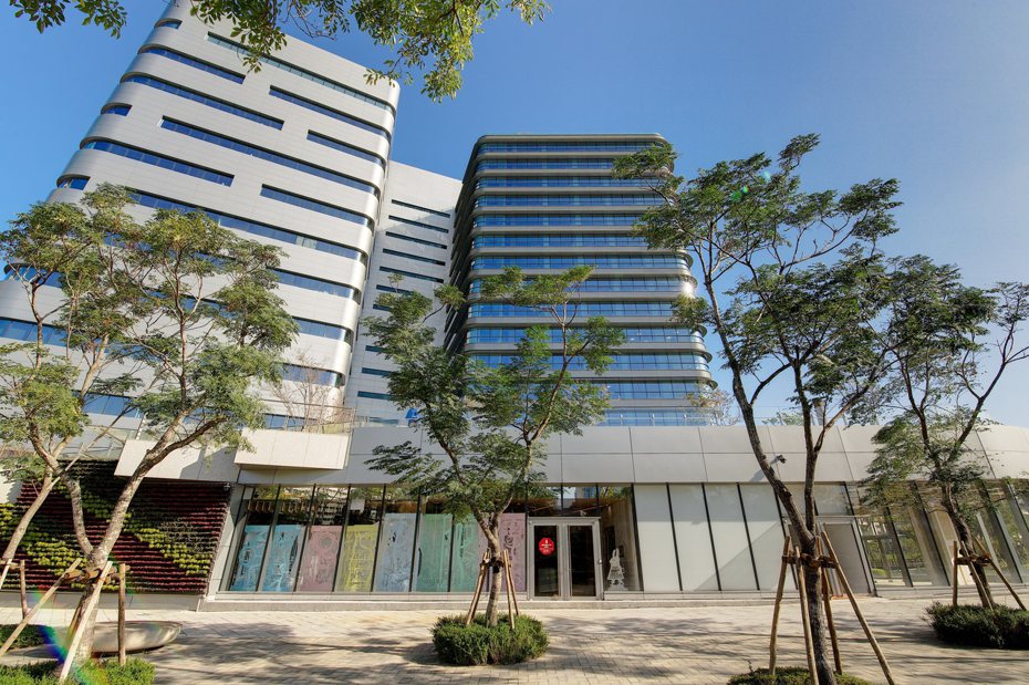 Google位於Tpark（台北遠東通訊園區）新辦公室建築外觀。圖／Google台灣提供
