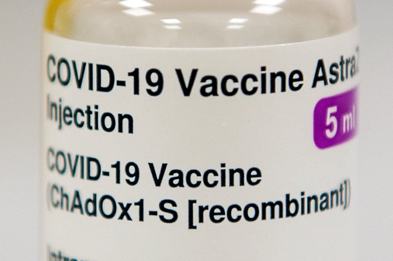 英國牛津大學與阿斯特捷利康公司共同開發2019冠狀病毒疾病（COVID-19）疫苗。 路透