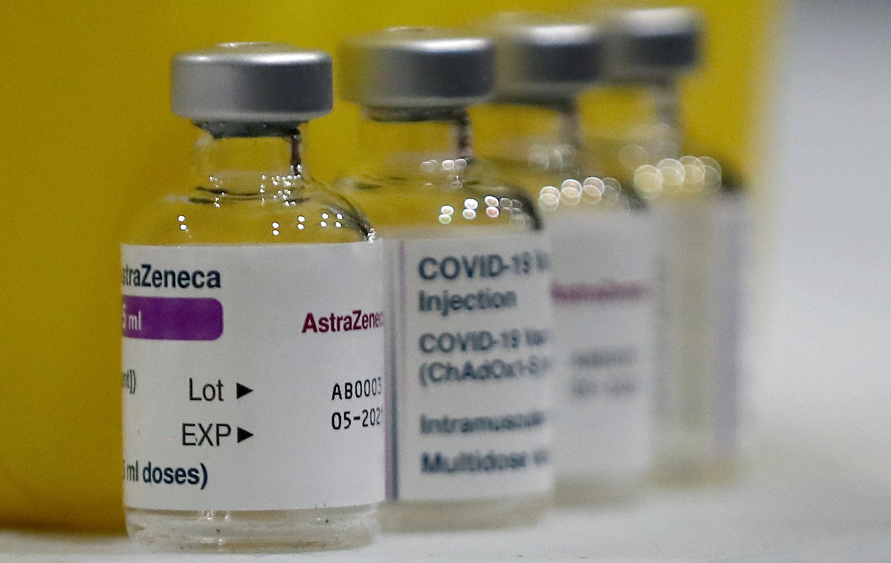 COVAX將台灣列為第一批配送疫苗的國家名單，確定可拿到AZ疫苗。美聯社