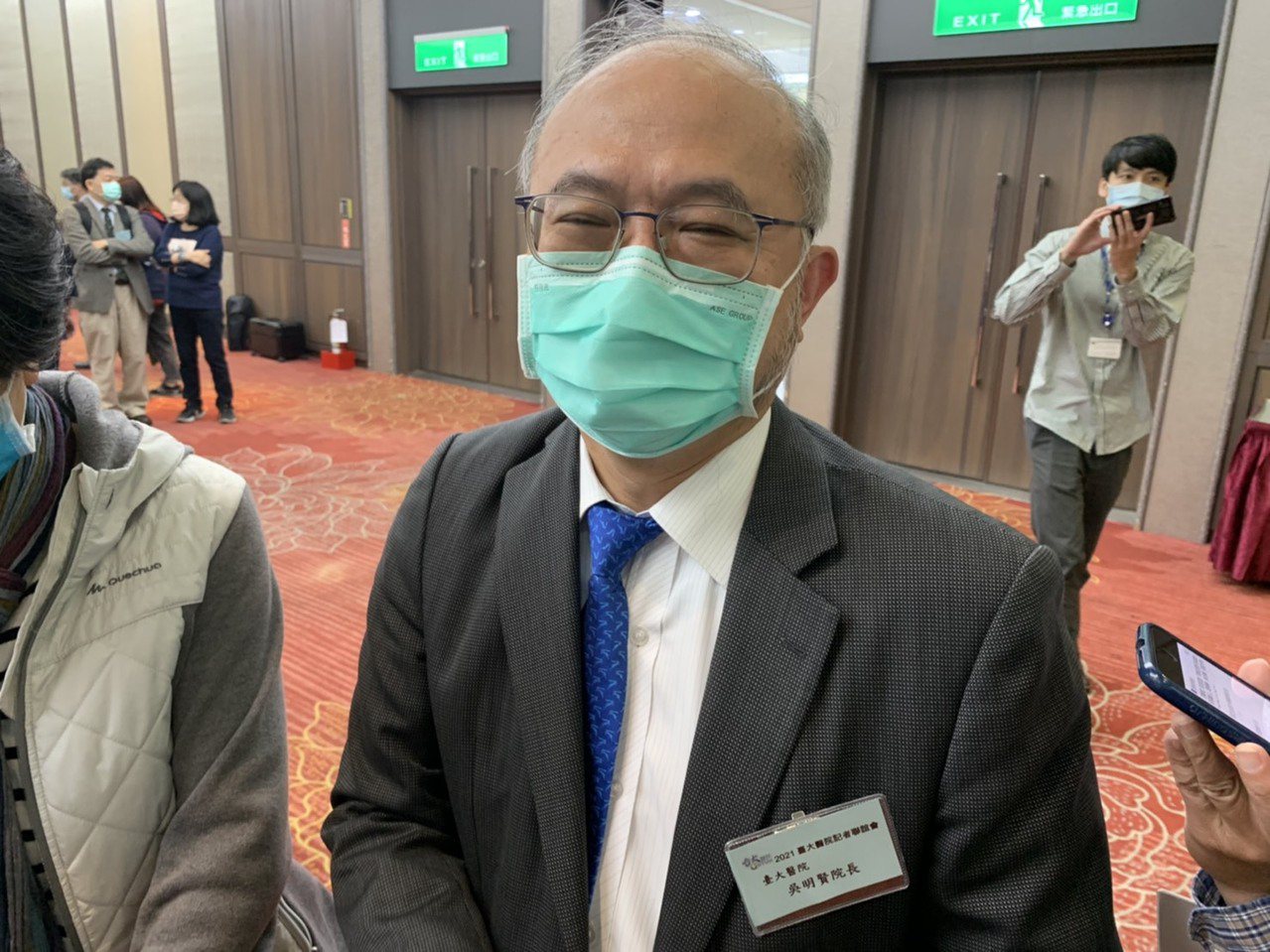 台大醫院院長吳明賢表示，疫苗接種他一定會打頭陣接種。記者陳雨鑫／攝影