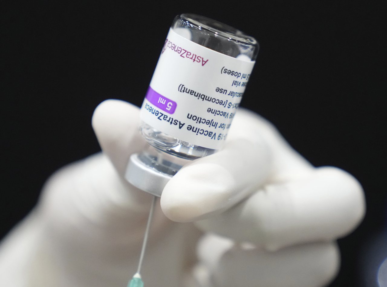 專家指出，大多數完全接種新冠疫苗的人，在幾個月、甚至幾年內都不太可能需要接種加強劑，疫苗仍對預防重症提供有效保護。美聯社