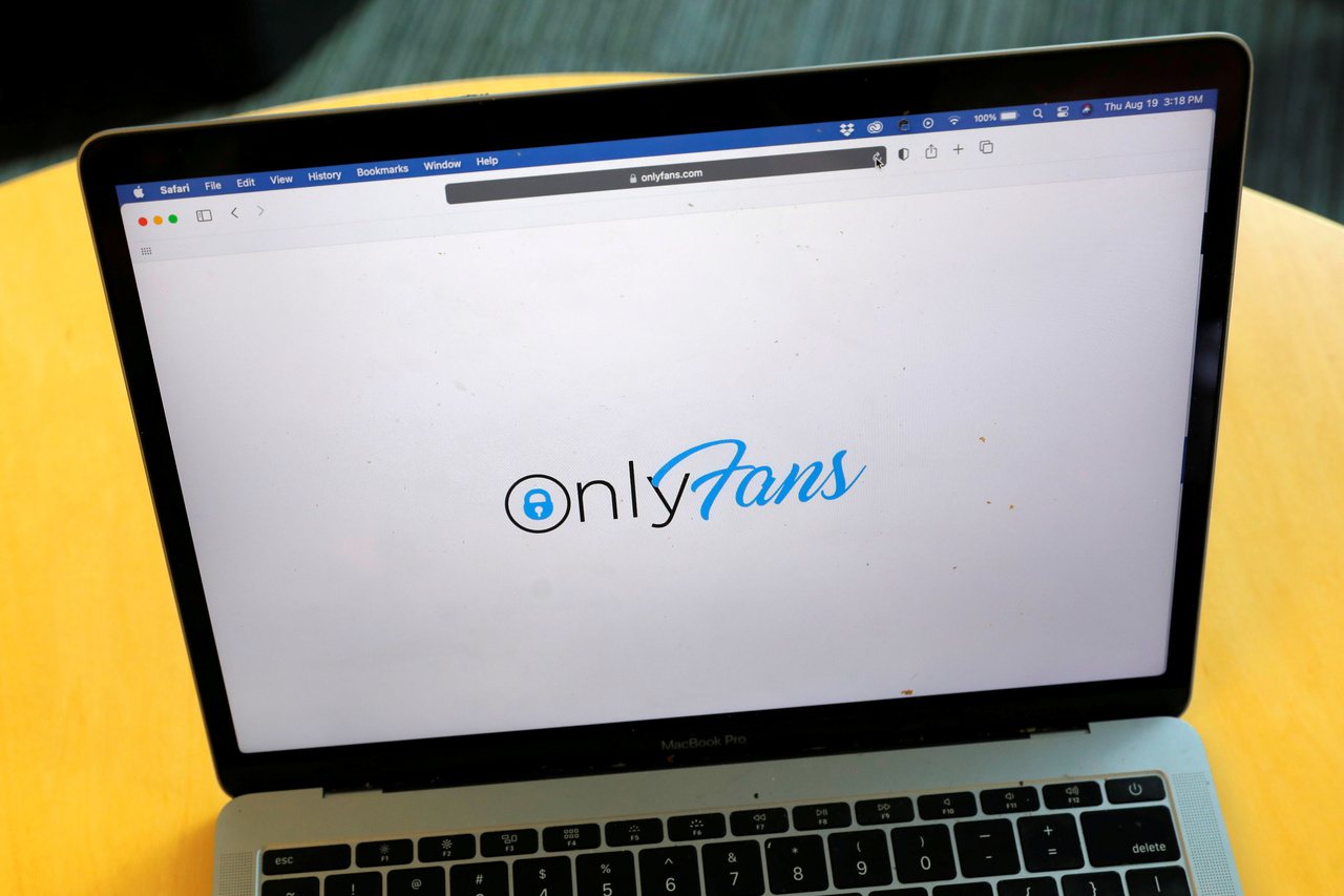 外國會員訂閱制網站「OnlyFans」，創作者可上傳自身的創作影片，尺度葷腥不忌。路透