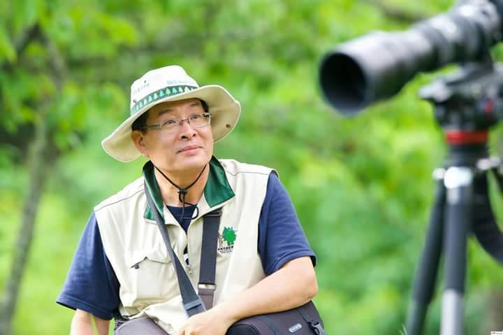 68歲嘉義生態觀察暨攝影師蘇家弘，7年前從光纖公司主管退休，迷上生態攝影拍照。 圖／蘇家弘提供