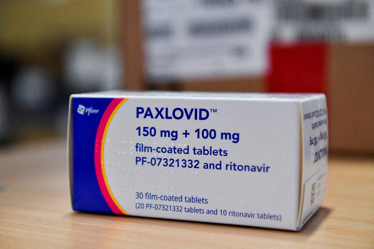 世界衛生組織（WHO）22日表示「強烈推薦」輝瑞（Pfizer）公司的對抗新冠病毒口服藥Paxlovid，台灣也確定已採購此款口服藥。路透