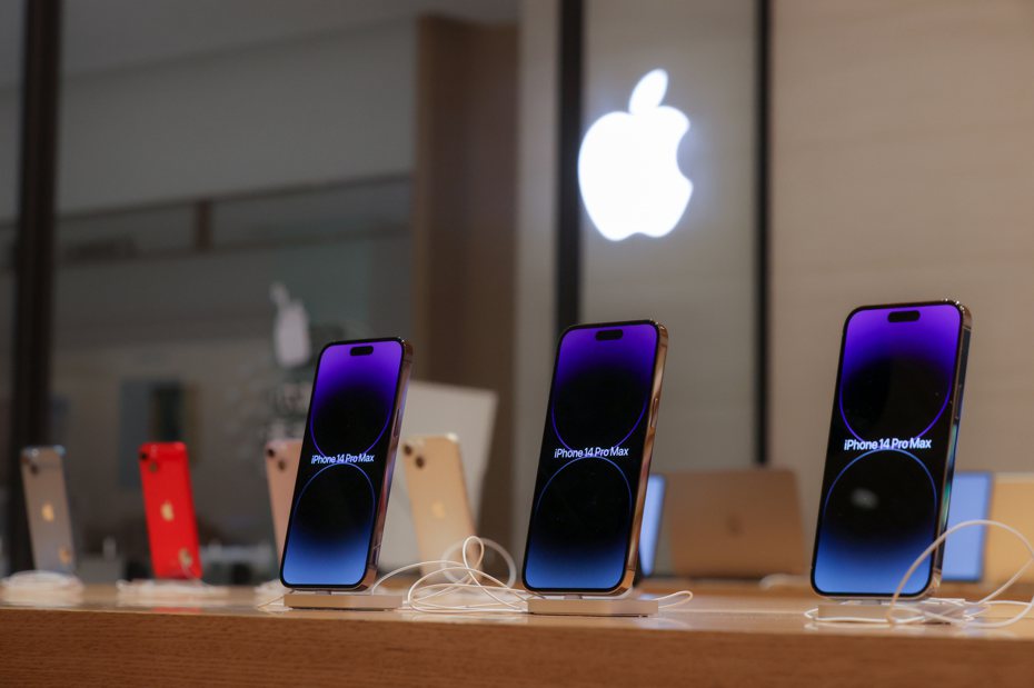 蘋果iPhone 14系列手機開賣。記者余承翰／攝影