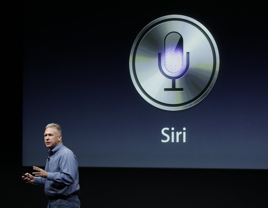 蘋果的工程師據傳準備要讓召喚語音助理的口令從「嘿，Siri」（Hey Siri）縮短為「Siri」，也就是不用再先喊「嘿」。美聯社
