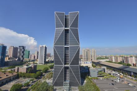 中鋼公司建造的集團總部大樓榮獲鑽石級綠建築標章。圖／中鋼提供