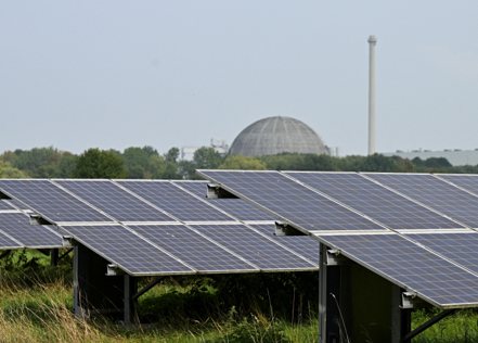 德國檢方禁止中國大陸太陽能產業一位高層主管離開德國，因涉及刑事指控。圖為太陽能板。路透