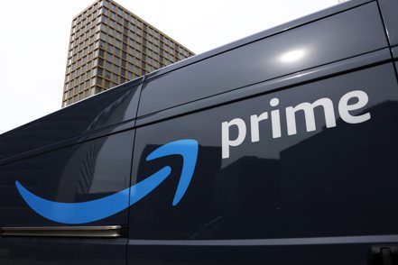 亞馬遜（Amazon）的Prime會員訂閱，被美國聯邦貿易委員會（FTC）控告欺騙消費者。  美聯社