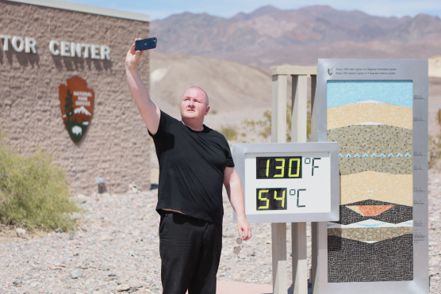 地表最熱紀錄保持者「死亡谷」於當地時間17日達到53.3度，直逼世界紀錄56.7度大關。法新社