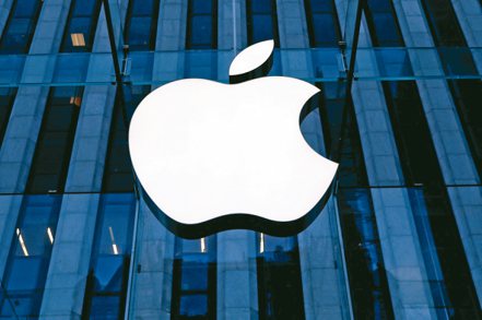 美銀全球研究公司分析師莫漢指出，新款iPhone推出時間可能延後，蘋果本季財測可能不如預期。（路透）