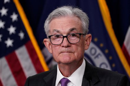 聯準會（Fed）主席鮑爾試圖揮別地區銀行危機。路透