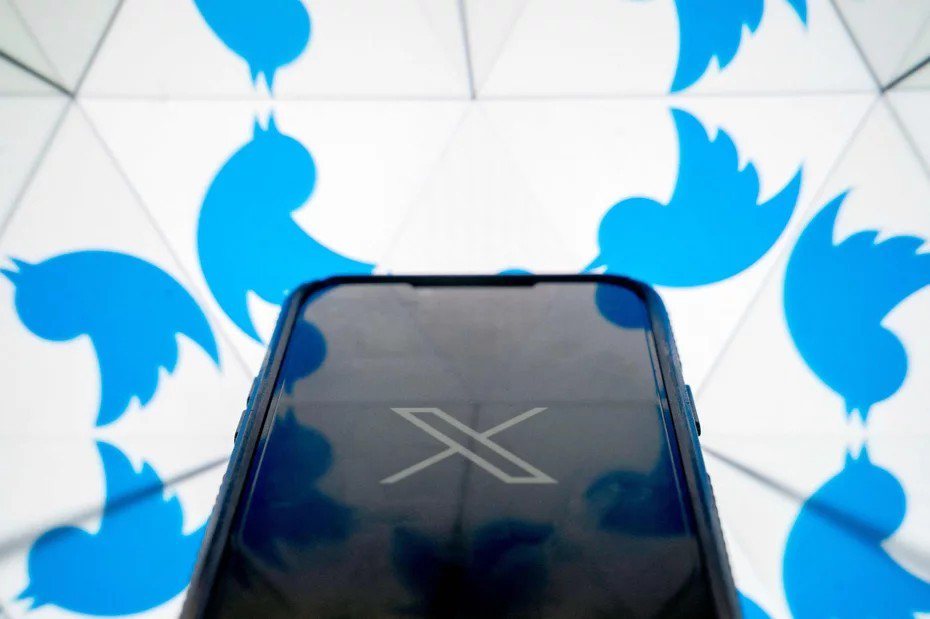 推特（Twitter）更名為「X」令鐵粉們崩潰。圖／法新社