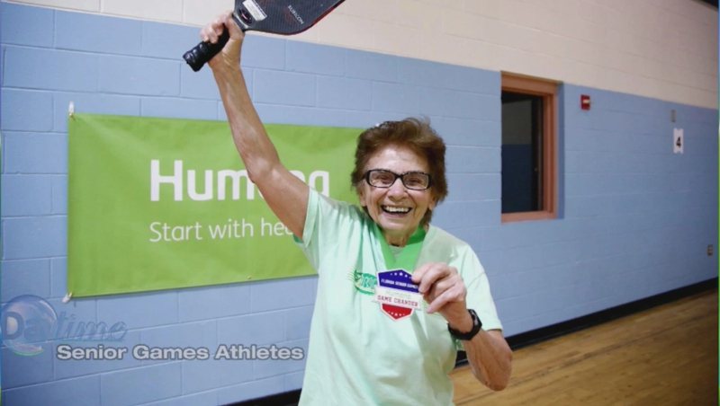 91歲的美國阿嬤蘿倫斯每週打4次匹克球。
