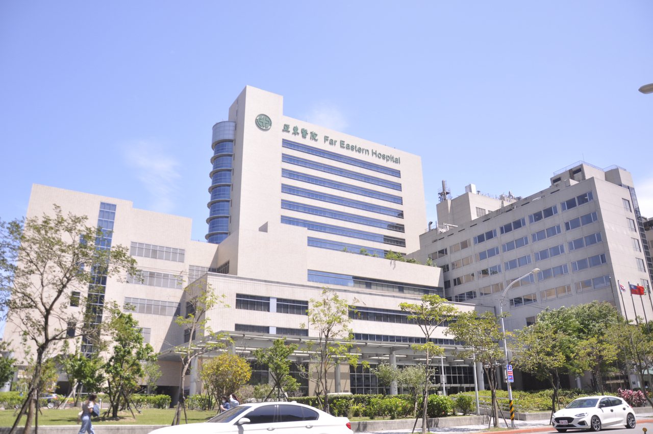 亞東醫院的兒童防疫急門診4月底已實施。本報資料照片