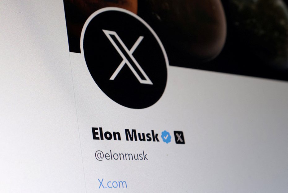 美國媒體報導，億萬富豪馬斯克（Elon Musk）正考慮將他所擁有、前身為推特（Twitter）的社群媒體平台X撤出歐洲。圖／路透社