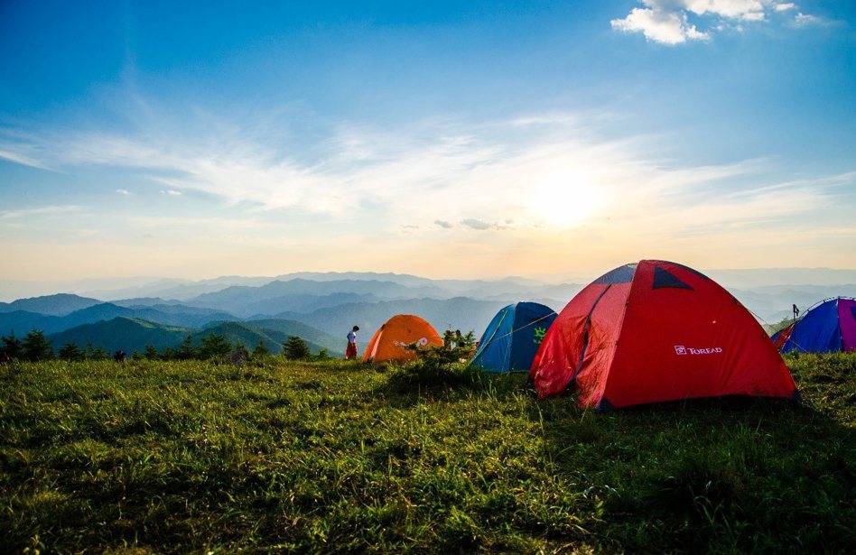 露營是這幾年國人喜愛的戶外活動之一，如何實行「無痕」露營也逐漸受到矚目。 圖／Xue Guangjian／Pexels
