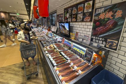 根據日本財務省發布的最新統計顯示，今年9月對中國出口的魚類、海鮮，以及包含罐頭在內的各式水產加工品，金額年減99.3%。示意圖。（美聯社）