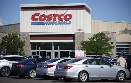 好市多（Costco）10月同店銷售成長放緩，主因為美國的銷售成長減慢。美聯社