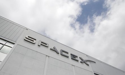 馬斯克旗下火箭公司SpaceX今明兩年的營收有望分別達到90億與150億美元。 美聯社