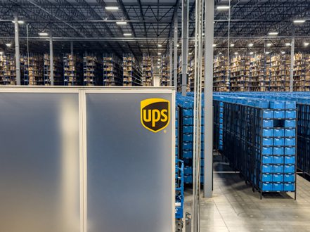 UPS新倉庫布置3,000個機器人。（彭博資訊）