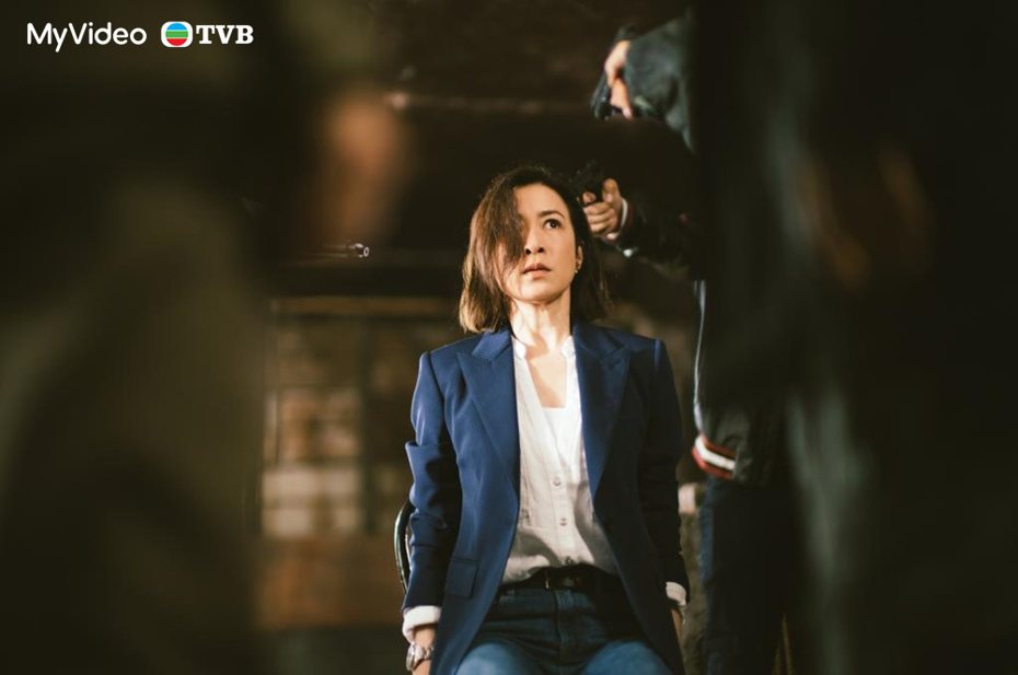 佘诗曼饰演为成功不择手段的女主播。图／MyVideo、TVB提供