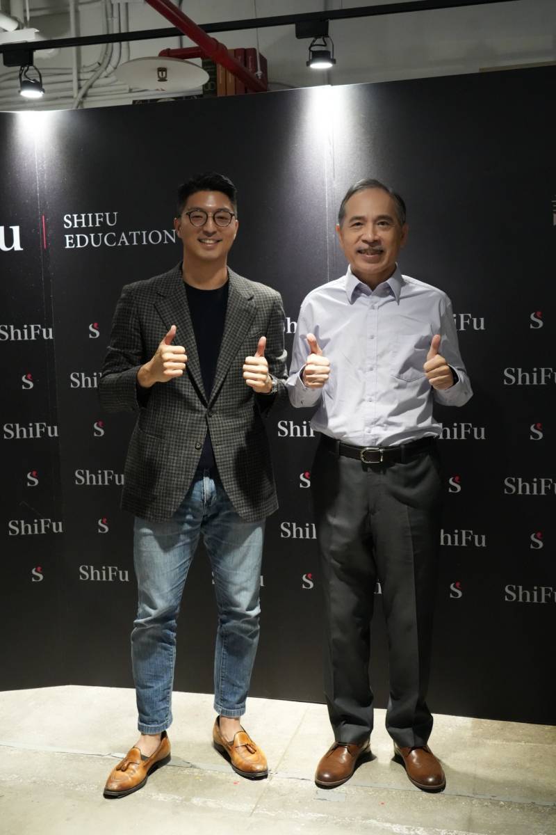 ShiFu师父线上课程品牌创办人陈修平邀请张盛舒开课。图／ShiFu师父提供