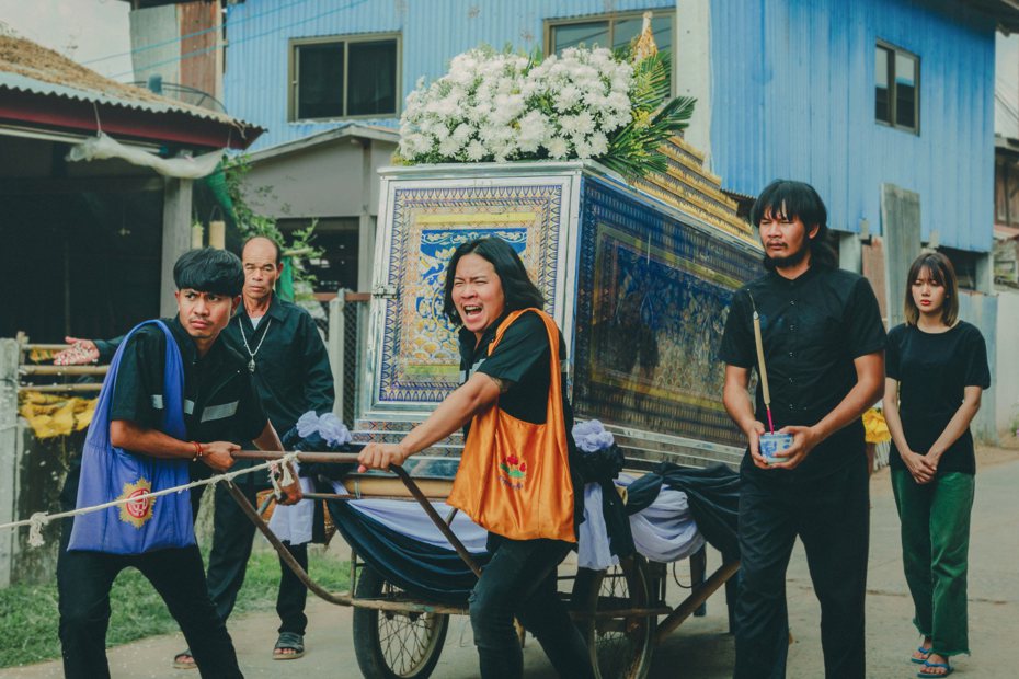 「送葬人」僅次「淒厲人妻」成為泰國影史第二高票房紀錄。圖／車庫娛樂提供