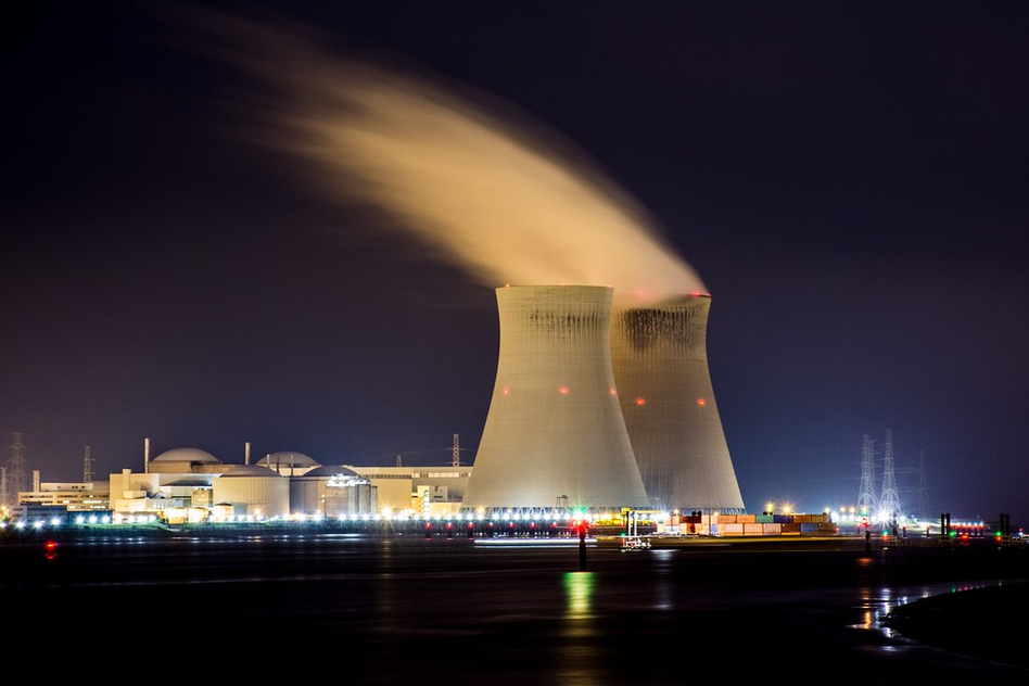 截至7月1日，全世界共有407座反應爐正在運作，相比2002年高峰的438座少了31座。 圖／Unsplash