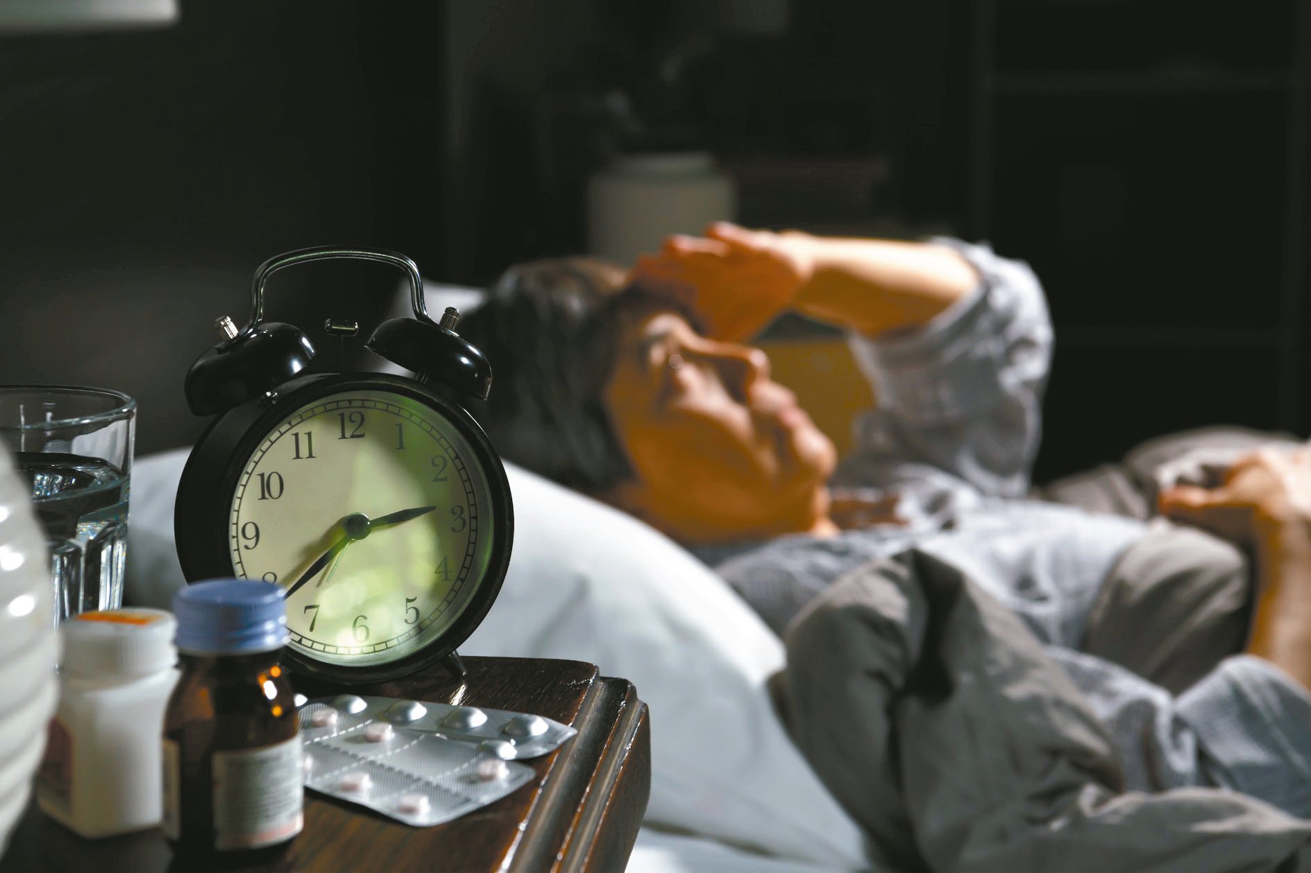 汐止國泰醫院耳鼻喉科主治醫師尹丹桂表示，約6、7成的人會有睡覺打呼問題，如果是肥胖者、心血管疾病患者等特定族群，容易發生睡眠呼吸中止症。睡覺打呼示意圖，圖片來源／123RF。