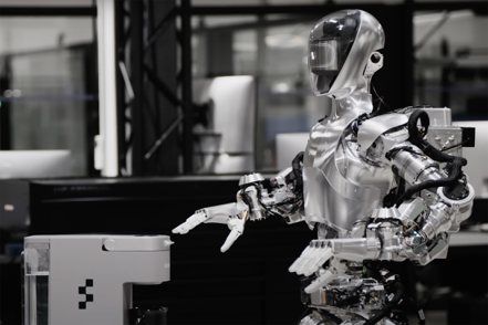 正在開發AI人形機器人的新創公司Figure AI，傳出獲得亞馬遜創辦人貝佐斯和輝達（Nvidia）等大型科技公司投資。（圖／Figure AI公司提供）