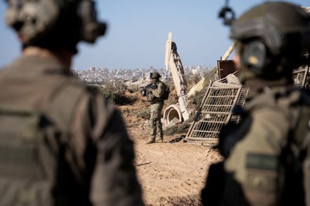 阿拉伯國家集團考慮重啟巴勒斯坦建國計畫，雖然有無數障礙需要克服，尤其是以色列和哈馬斯之間持續的戰爭。 路透