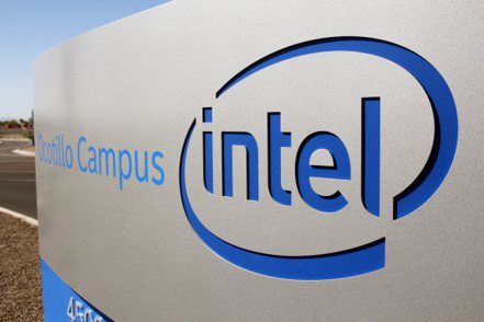英特爾（Intel）傳出將攜手南韓網路巨擘Naver，建立AI半導體生態系，挑戰輝達（Nvidia）。 路透
