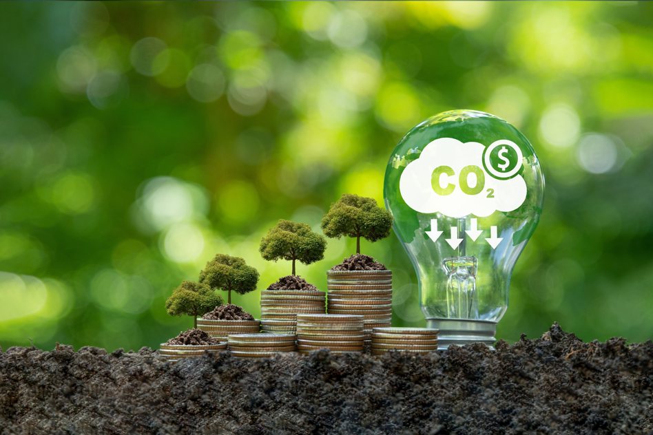 自願性市場是一種國家管制之外的補充機制，排放者可透過購買碳權來抵換排放。 圖／Shutterstock