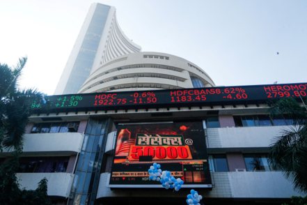 印度股市8日收盤改寫歷史新高紀錄。圖為孟買證券交易所（BSE）。 路透