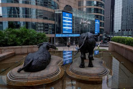 南向資金持續流入之際，香港股市延續上周領跑亞洲市場的強勁表現。 路透