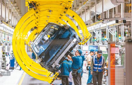 大陸4月製造業PMI為50.4，較前個月下降0.4。 新華社