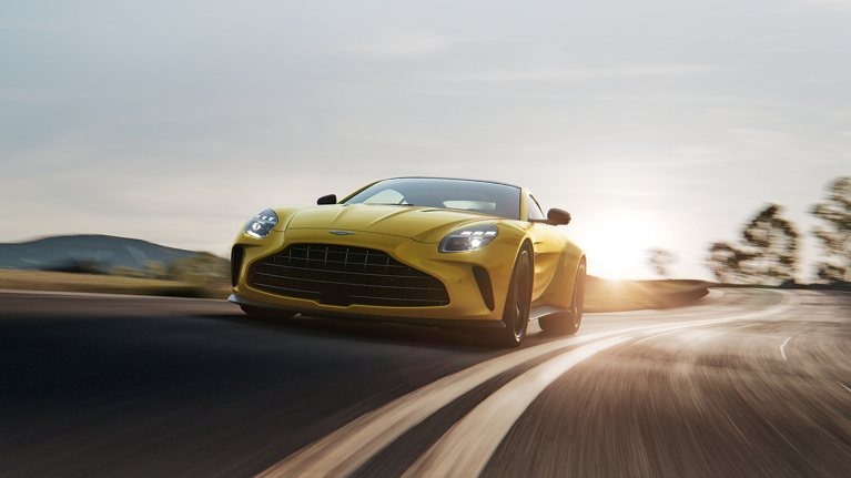 Aston Martin推出全新Vantage，是品牌為純粹跑車愛好者打造的一輛內外兼具，並且擁有完美操控性能的英倫強悍勁駒。 圖片來源／業者提供
