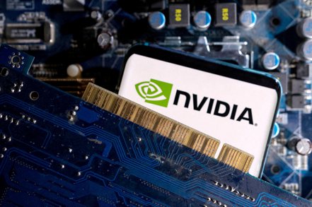 天風國際證券分析師郭明錤最新發文曝光Nvidia（輝達）下一代AI晶片R系列/R100 AI晶片將在明年第4季量產。 路透