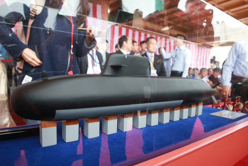 國造防禦型潛艦（IDS）計畫今年9月迎來一波高潮，原型艦將在台灣國際造船公司舉行命名下水典禮。圖為國造潛艦原型艦模型。圖／聯合報系資料照片