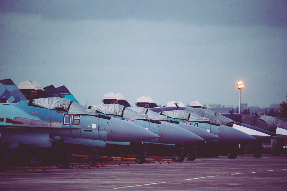 拉塔基亞空軍基地，即將撤出的俄羅斯戰機。 （圖／美聯社）