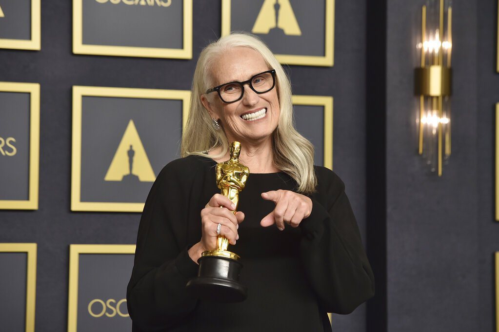 《犬山記》導演珍．康萍（Jane Campion）獲最佳導演，成為奧斯卡史上第三位獲最佳導演的女性。 圖／美聯社