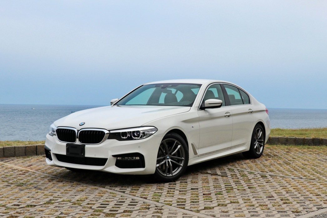 新世代5-Series的銷售情況成長許多，圖為BMW 520i M Sport。 記者陳威任／攝影