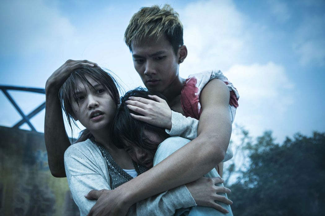 「紅衣小女孩2」以台灣古老民俗做為主題，是恐怖片影迷的鬼月首選之一。 圖／威視提...