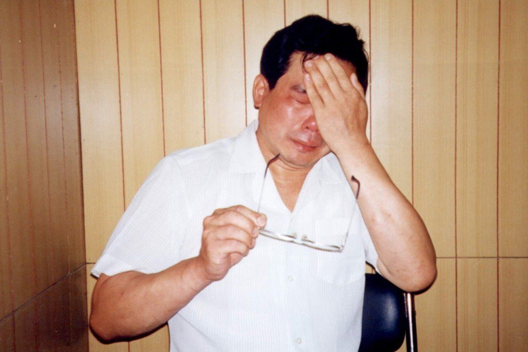 蘇炳坤說到傷心處，情緒激動。攝於1997年6月。 圖／聯合報系資料照