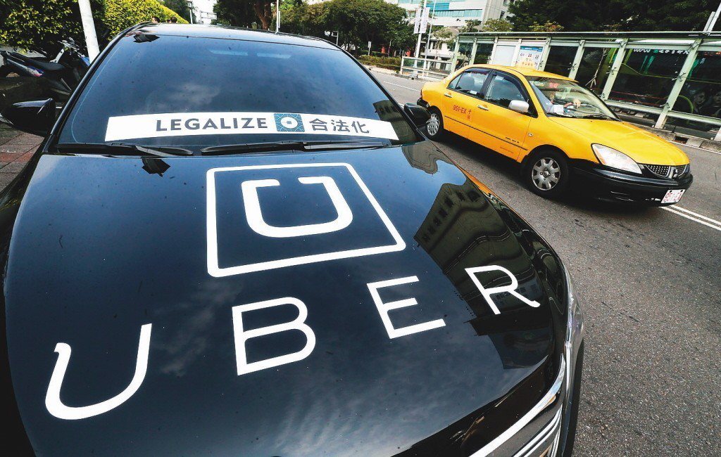 目前交通部公路總局傳出正在研擬俗稱「Uber 條款」，使 Uber 可能將遭受政策上的挑戰與限制。 圖／聯合報系資料照