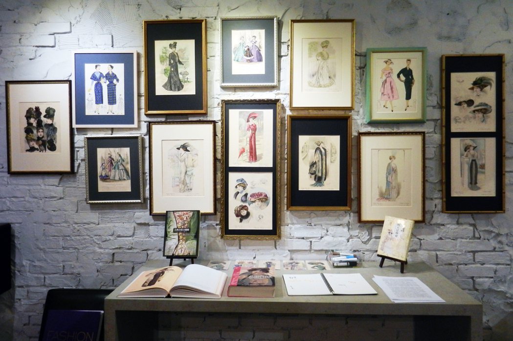 舊香居藝空間策劃的「非常霓裳——巴黎時尚版畫展」，展出數百件19世紀末到20世紀50年代的石版套色印刷和銅版畫作。 圖／作者自攝