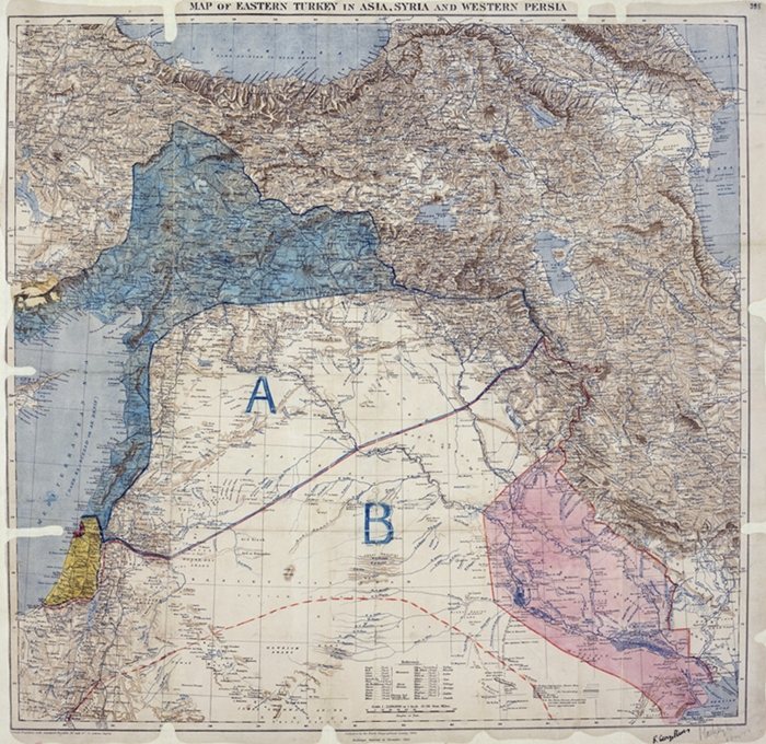 1916年，英法兩國外交官簽訂賽克斯—皮科協定，畫定中東勢力範圍。 圖／維基共享